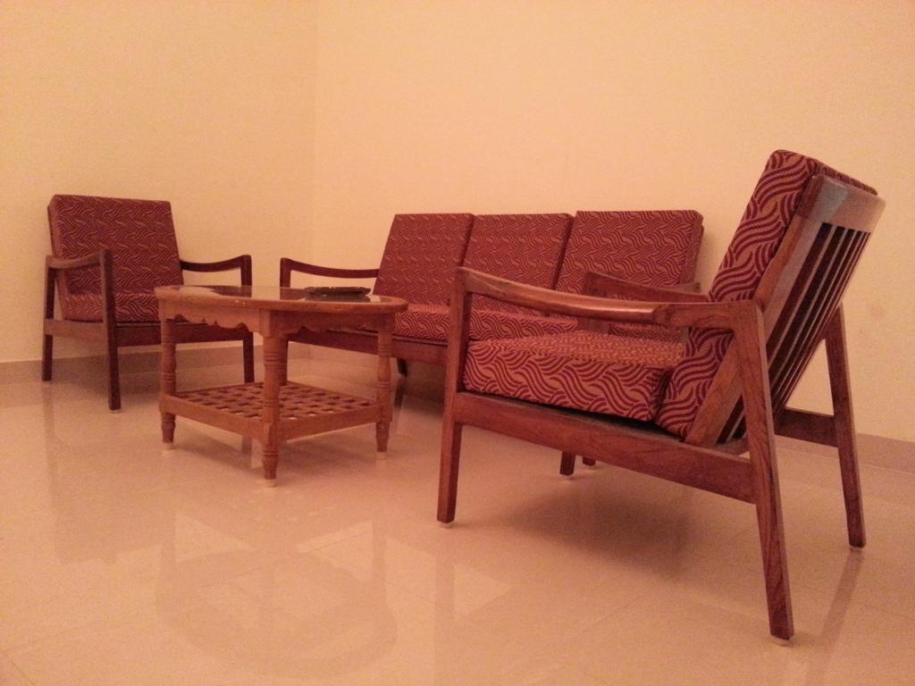 Srirangam Homestay Tiruchirappalli Bagian luar foto