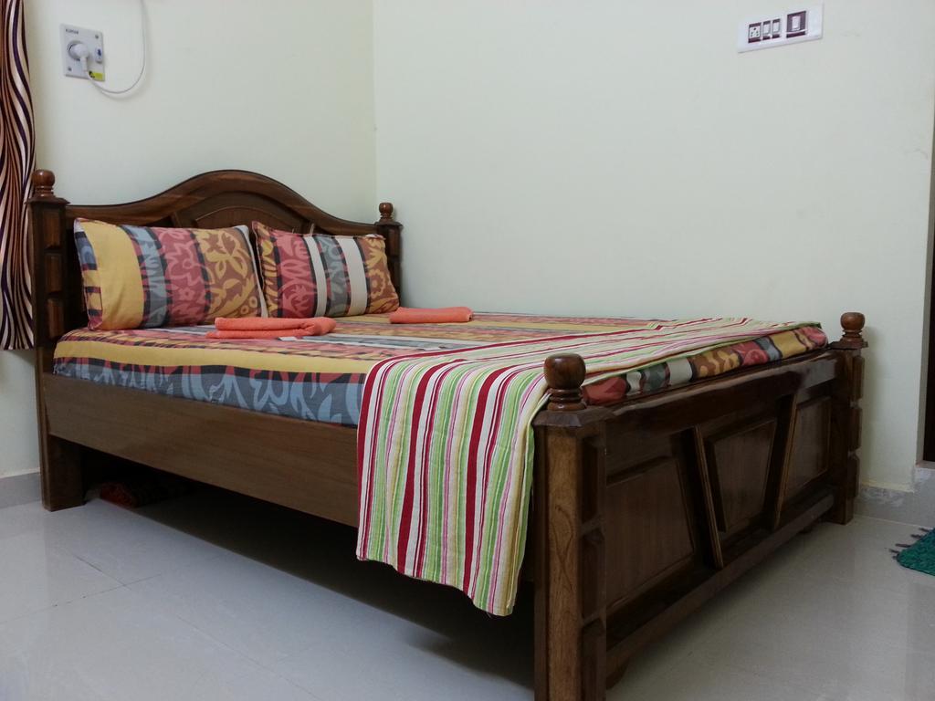 Srirangam Homestay Tiruchirappalli Bagian luar foto