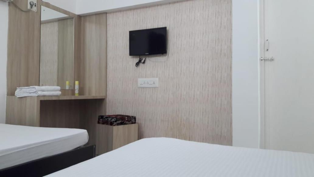 Srirangam Homestay Tiruchirappalli Bagian luar foto